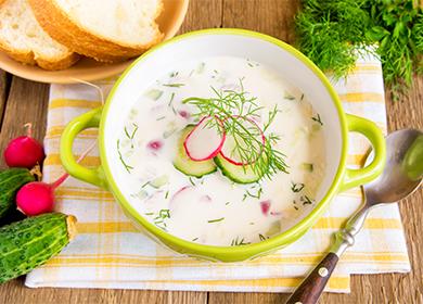 Okroshka su kefir