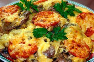 Carne alla francese cucinata a fuoco lento con funghi e pomodori