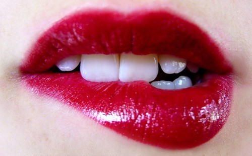 Labbra con rossetto rosso