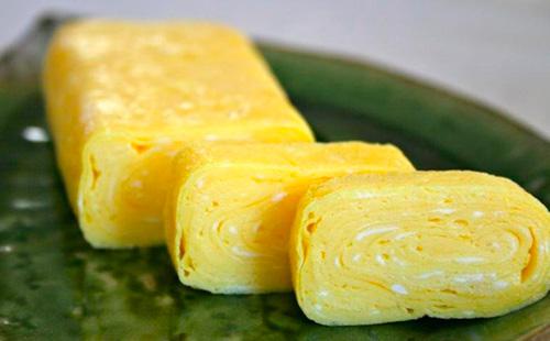 Frittata giapponese Tamago  come cucinare a casa, foto