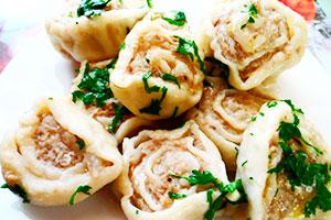 Gnocchi pigri in una pentola a cottura lenta