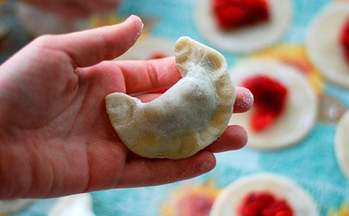 Ricetta gnocchi al vapore  come preparare gnocchi al vapore fatti in casa da pasta con latte acido o kefir con soda