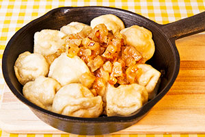 Gnocchi con ravanello e pancetta