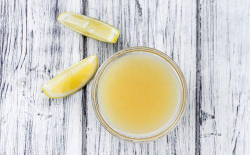 Succo di limone appena spremuto