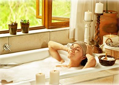 La ragazza fa il bagno