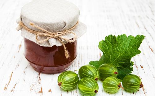 Marmellata di uva spina verde