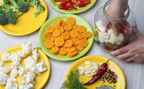 Ingredienti per insalata di cavolfiore