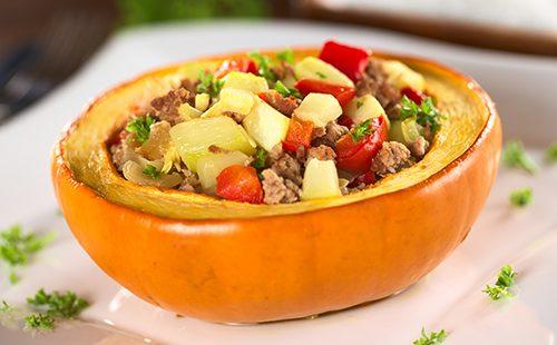 Mezza zucca con carne e zucchine