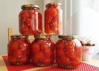 Pomodori In Scatola Con Aglio