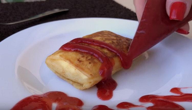 Speriamo che tu sia pronto a provare la nostra semplice ricetta con foto passo-passo e preparare deliziose frittelle con ricotta.