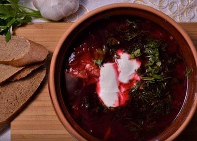 Borsch gustoso e soddisfacente con crauti: cuciniamo secondo la ricetta con foto passo dopo passo.