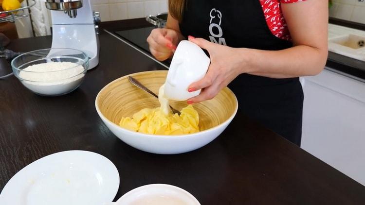 Per preparare una torta alla crema di Napoleone, prepara gli ingredienti