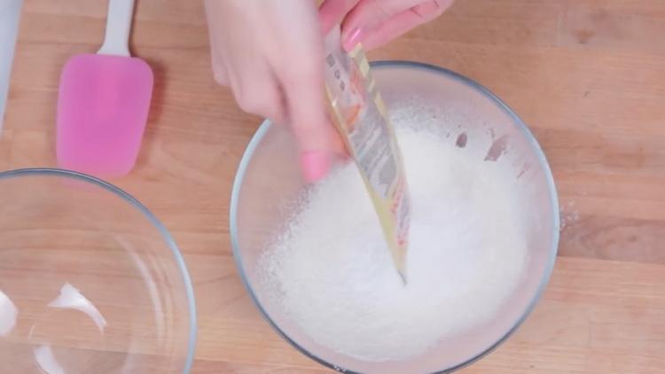 Per preparare i biscotti della fortuna, prepara gli ingredienti