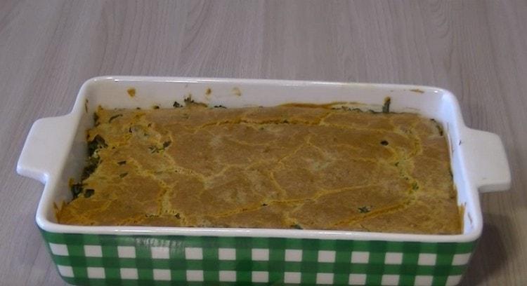 Come puoi vedere, è possibile preparare una torta in gelatina con carne con il minimo sforzo e tempo.