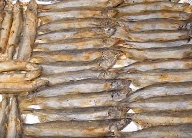 Come imparare a cucinare gustosi capelin in forno secondo una ricetta passo-passo