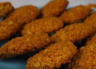 Prepariamo biscotti di farina d'avena semplici e gustosi senza uova secondo la ricetta con una foto.