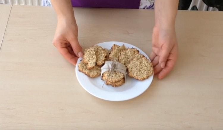 Come puoi vedere, un fegato di farina d'avena così semplice da farina d'avena può essere preparato in pochi minuti.