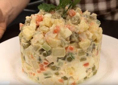 Cooking Olivier Salad: ricetta classica con pollo.