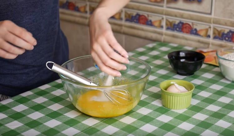 Per sapore aggiungere lo zucchero vanigliato.