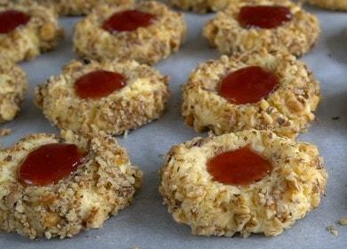 Biscotti di Natale con noci e confettura