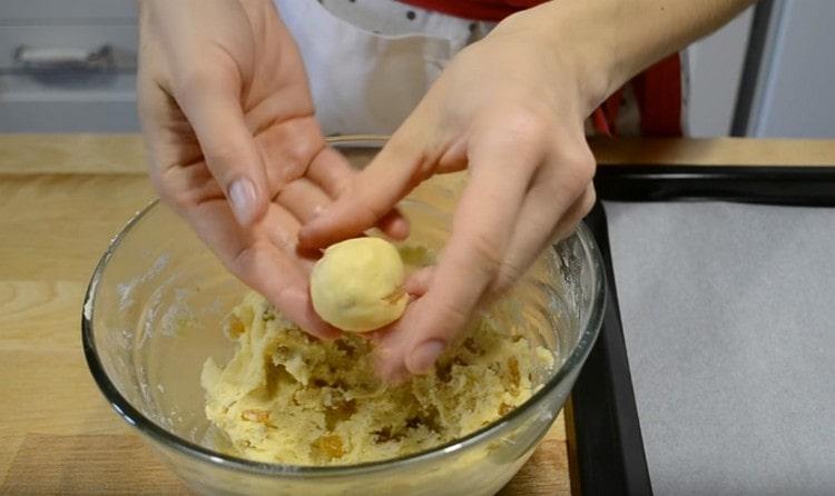 Tiriamo le palline dall'impasto.