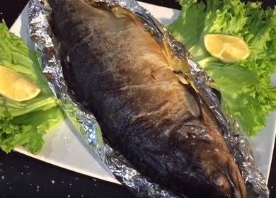 La ricetta più deliziosa per il salmone rosa cotta nel forno in un foglio: cuocere con foto passo dopo passo.