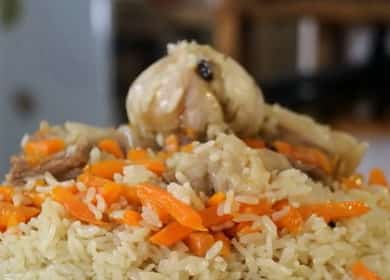 Pilaf di maiale in padella secondo una ricetta graduale con foto