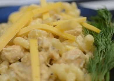 Pasta di pollo in salsa cremosa - facile, semplice e gustosa