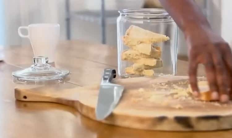 La deliziosa torta di pasta frolla è pronta