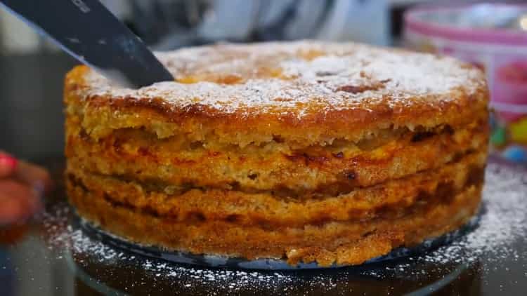 Una deliziosa torta di mele sfusa è pronta.