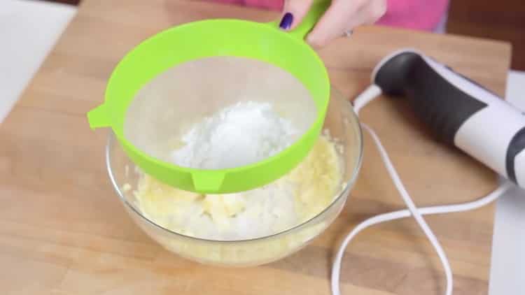 Per la preparazione dei biscotti di Natale, prepara gli ingredienti