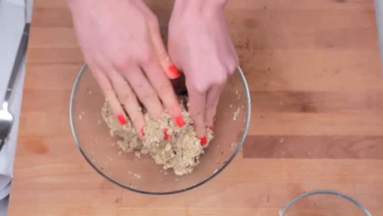 Per preparare i biscotti di farina d'avena, prepara gli ingredienti per l'impasto