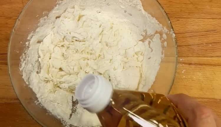 Per preparare gnocchi di luccio, preparare gli ingredienti