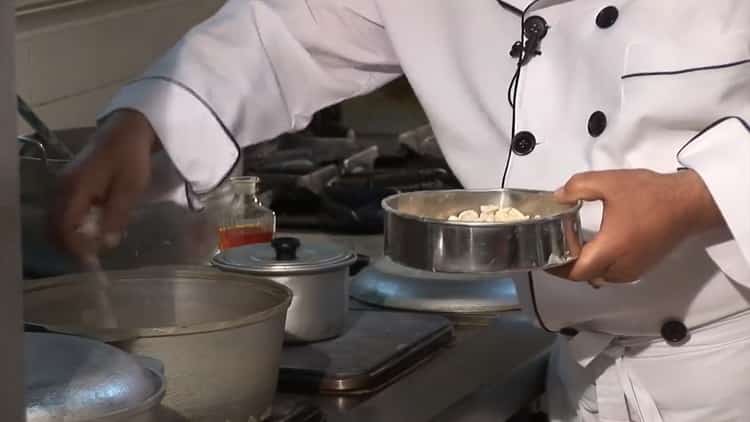 Gnocchi con brodo ricetta graduale con foto