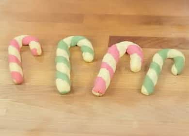 Biscotti di Natale secondo una ricetta graduale con una foto