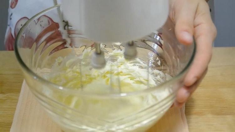 Per la preparazione di ricotta e biscotti con panna acida, preparare gli ingredienti