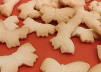 Biscotti in olio vegetale secondo una ricetta graduale con una foto