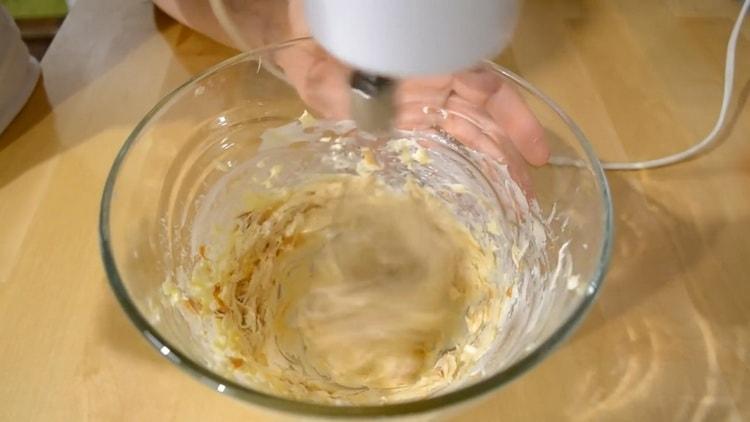 Per fare le pesche, crea una crema