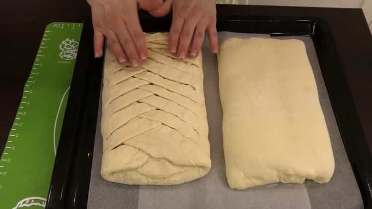 La ricetta per una torta con cavolo e un uovo nel forno - budget e molto gustoso