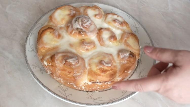 Torta con ricotta di pasta lievitata secondo una ricetta passo passo con foto