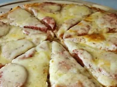 Come imparare a cucinare una deliziosa pizza al kefir in forno