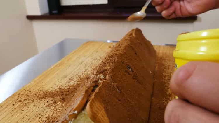 Una deliziosa torta senza biscotti e ricotta è pronta