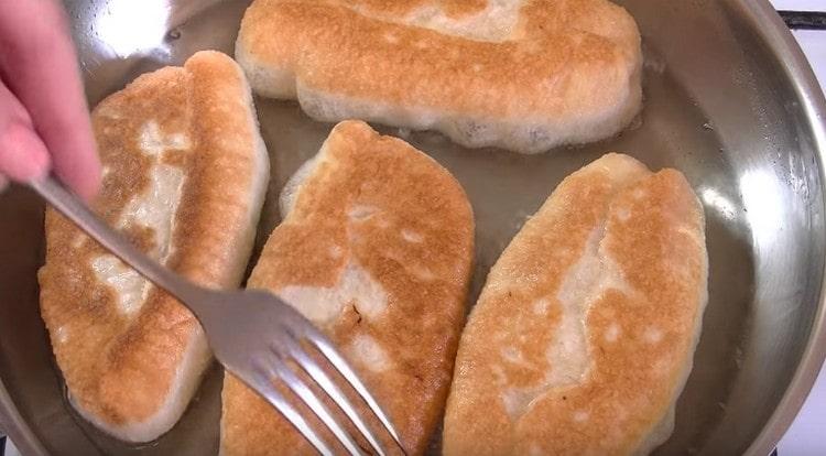 Le nostre torte fritte con cavolo sono molto gustose.