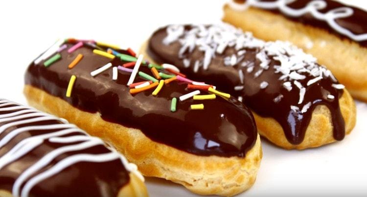 Come puoi vedere, infatti, non è difficile preparare la pasta choux per gli eclair.