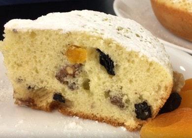 La ricetta per una semplice torta con frutta secca in una pentola a cottura lenta