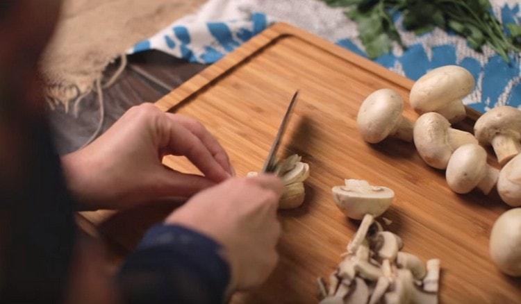 Cucinare la salsa di spaghetti cremosa