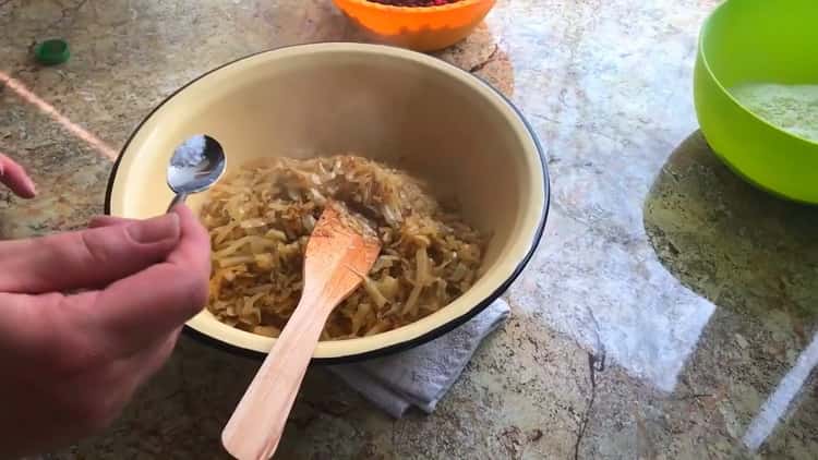 Ripieno per torte con cavolo: una ricetta passo dopo passo con foto