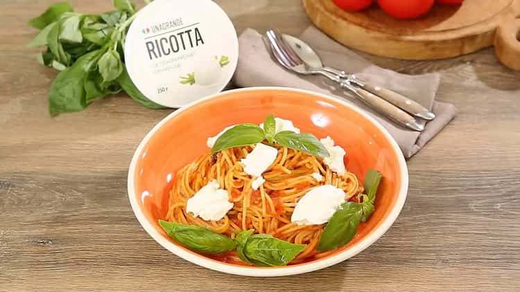 spaghetti al pomodoro pronti