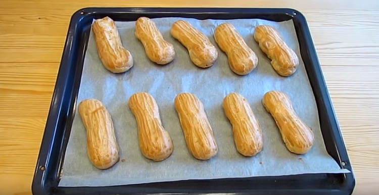 Cuciniamo i nostri eclairs.