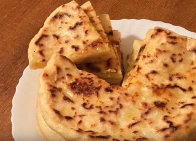 Cucinare deliziosi khachapuri su kefir secondo la ricetta con una foto.